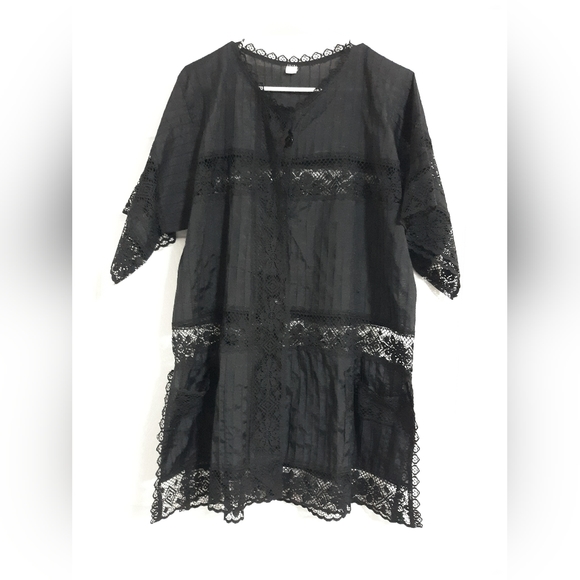 16 Black Linen Tunic with Lace. - Picture 1 of 8